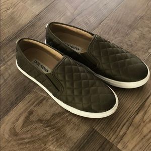 Ecentrc-Q platform sneakers by Steve Madden